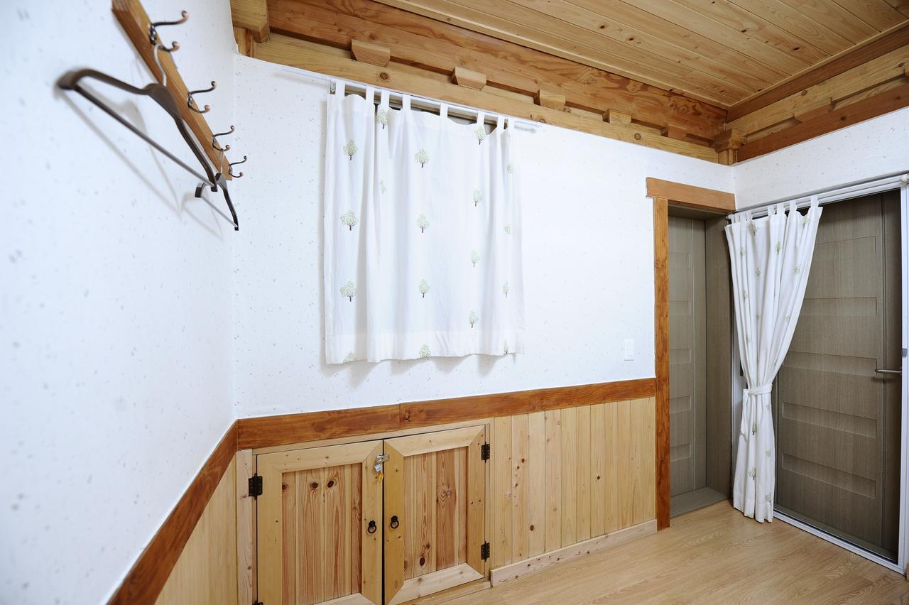 Starlight Rest Area Hotel Чонджу Екстериор снимка